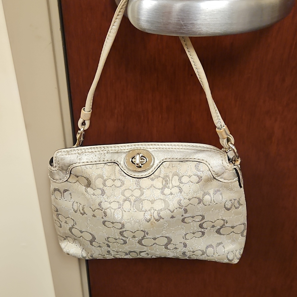 Vintage Y2k Turn Lock Mini Purse Silver - Picture 3 of 7